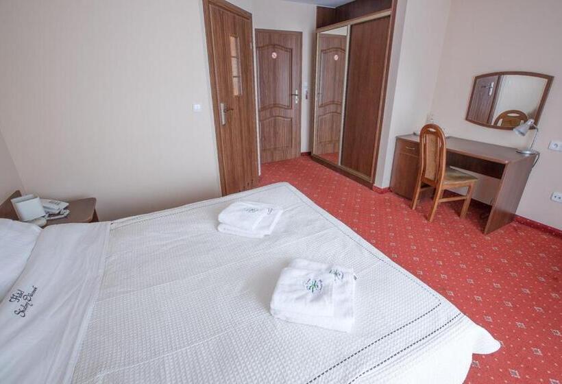 غرفة قياسية, Skalny Dworek