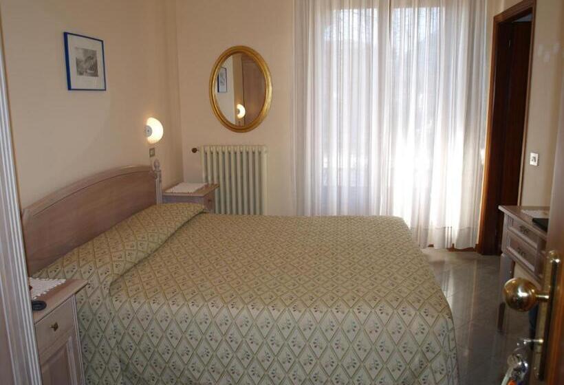 חדר סטנדרט, Sole