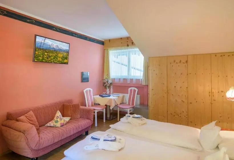 Standard-huone Puutarhanäkymä, Sonnenhotel Adler Spa & Nature Adults Only