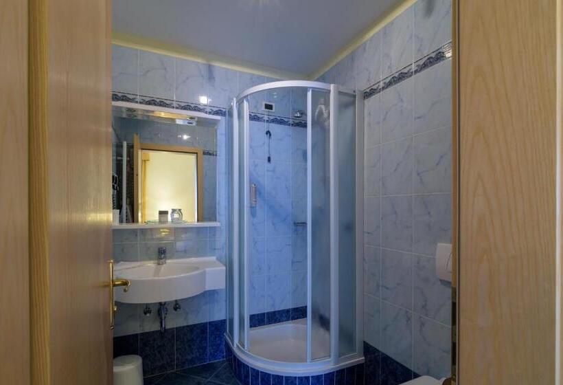 חדר סטנדרט נוף לגינה, Sonnenhotel Adler Spa & Nature Adults Only