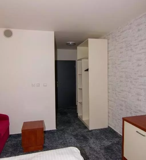 Habitación Estándar, Srni