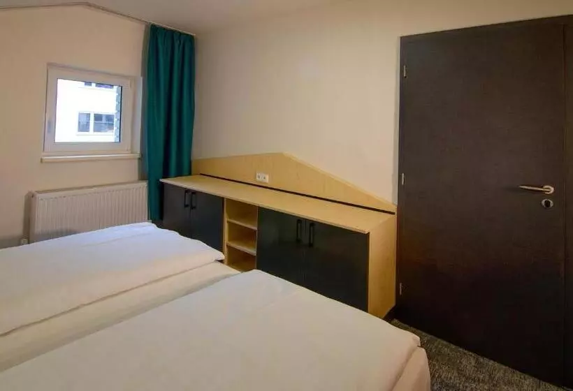 Habitación Triple Estándar con Balcón, Srni
