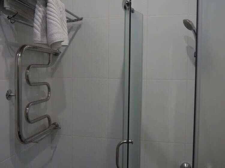 חדר סופריור לשלושה, Toledo