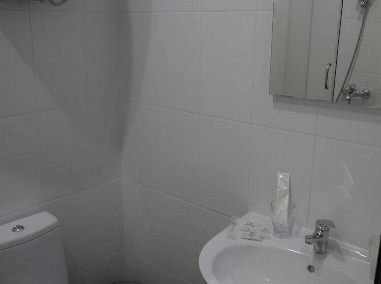 חדר סופריור לשלושה, Toledo