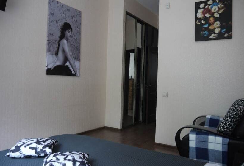 חדר סופריור לשלושה, Toledo