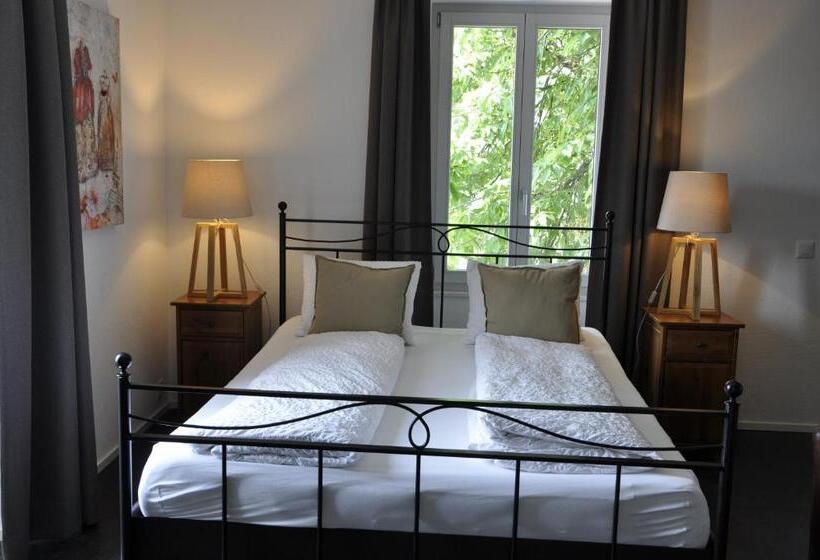 Номер Стандарт, Und Restaurant Zum Hirschen