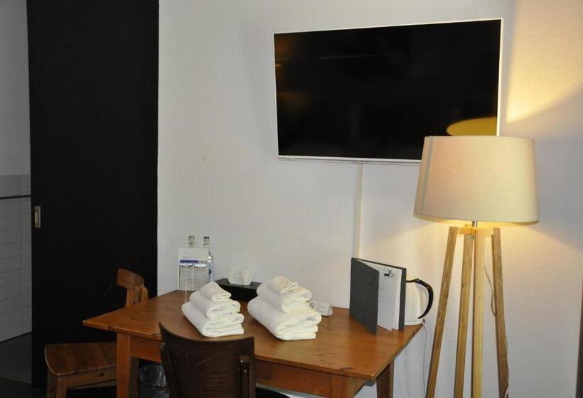 Номер Стандарт, Und Restaurant Zum Hirschen