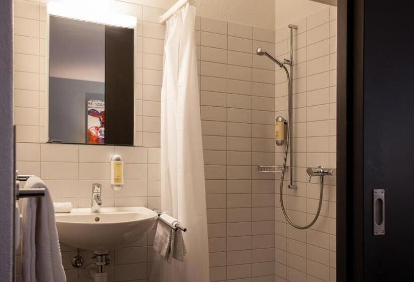 Номер Стандарт Индивидуальный Совместная Ванная, Und Restaurant Zum Hirschen