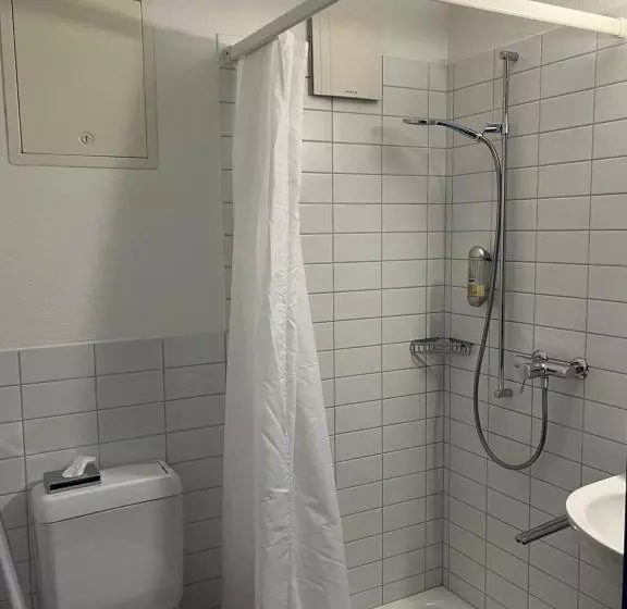 バス共有のスタンダードルーム, Und Restaurant Zum Hirschen