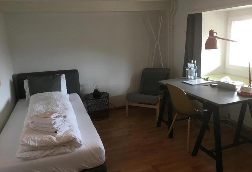 Номер Стандарт Индивидуальный Совместная Ванная, Und Restaurant Zum Hirschen