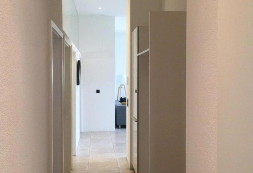 Апартаменты 3 Спальни, Und Restaurant Zum Hirschen