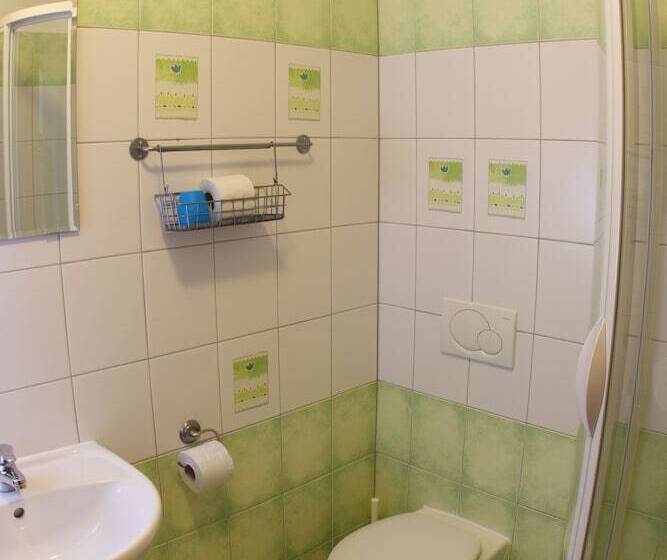 غرفة قياسية رباعية, Pension Renata