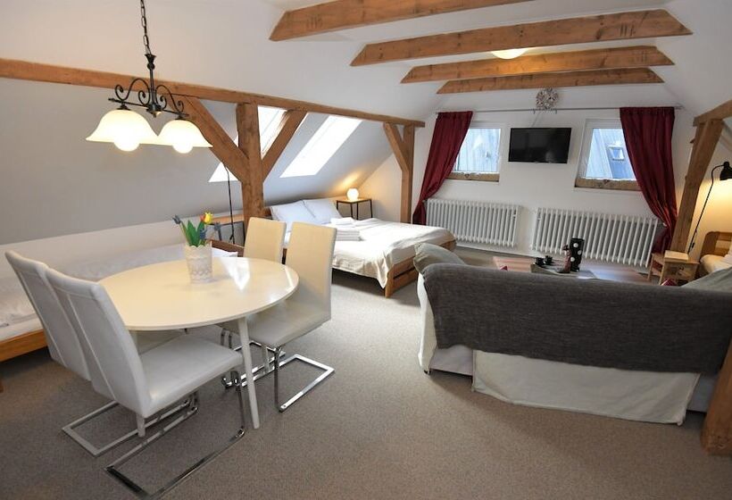 غرفة بريميوم رباعية, Pension Renata