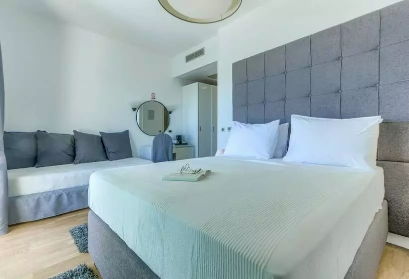 Quarto deluxe vista mar, Riva