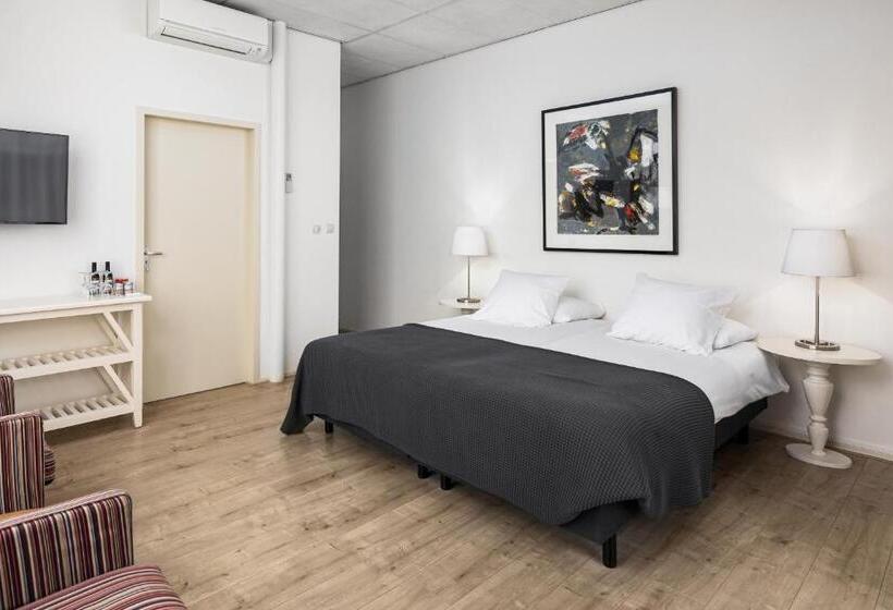 Семейный Номер, Strandhotel Wilhelmina