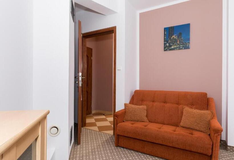 1ベッドルームアパートメント, Willa Florek