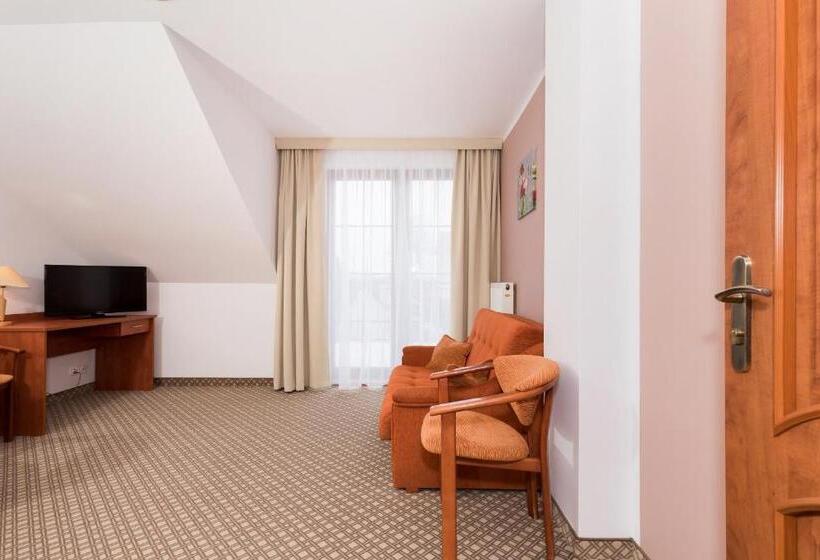 1ベッドルームアパートメント, Willa Florek