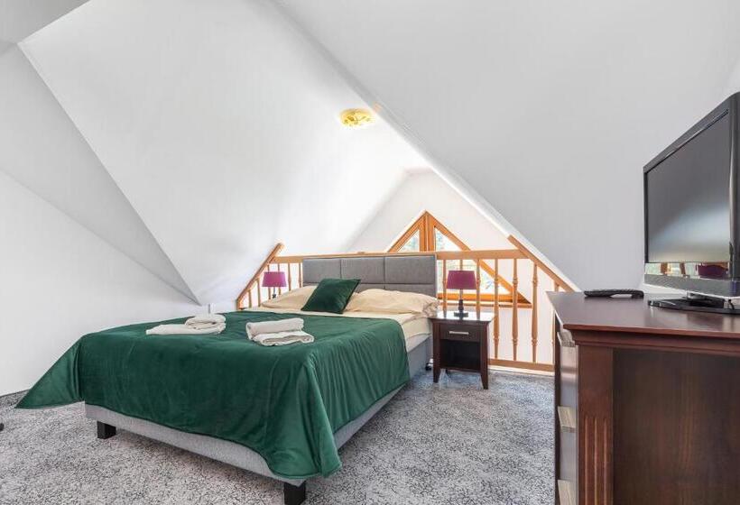 1ベッドルームアパートメント, Willa Florek