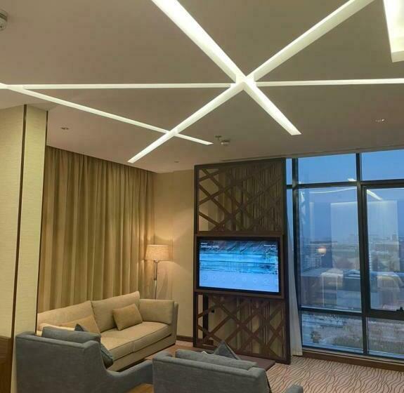 سوییت جونیور, Rio Hotel Olaya