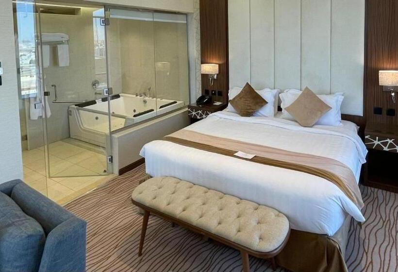 سوییت جونیور, Rio Hotel Olaya