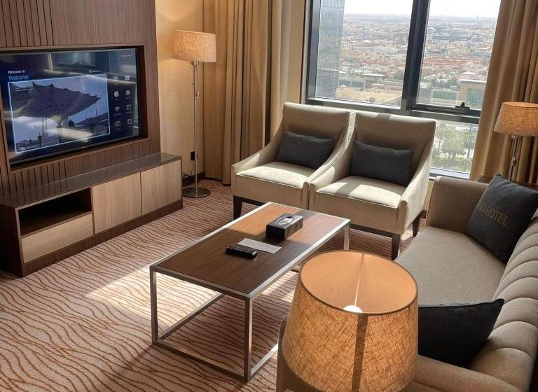 Deluxe Suite King Bed, Rio Hotel Olaya