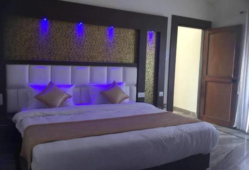 デラックスルーム, Goroomgo Kavyansh Villa Bhimtal   Parking Facilities   Excellent Homestay Feel Like Home