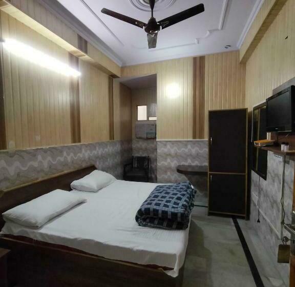 اتاق کلاسیک سه تخته, Oyo 87926  New Imperial