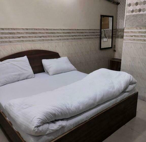 اتاق کلاسیک سه تخته, Oyo 87926  New Imperial