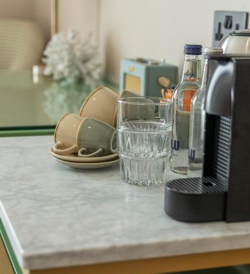 オーシャンビューデラックスルーム, Oyster House