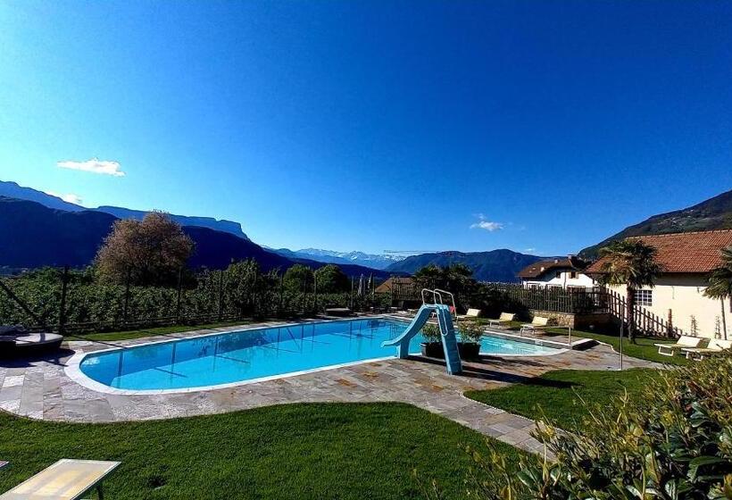 דירה בת חדר שינה 1 עם מרפסת, Garni Grüner Baum