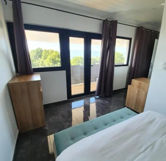 バルコニー付スイート, Hôtel Parc Les Cigognes   Albé