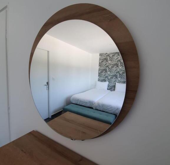 סוויטה עם מרפסת, Hôtel Parc Les Cigognes   Albé