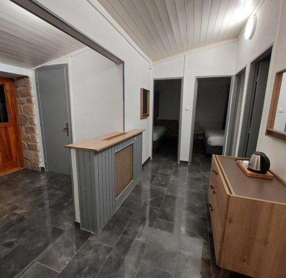 סוויטה עם טרסה, Hôtel Parc Les Cigognes   Albé