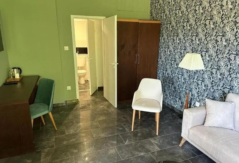 スタンダードバンガロー, Hôtel Parc Les Cigognes   Albé