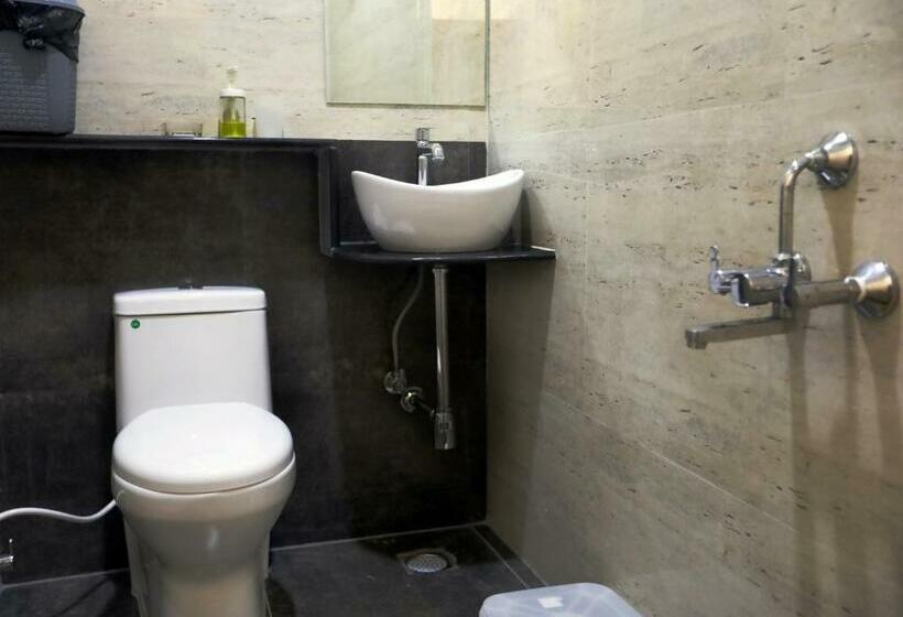 デラックスルーム, Vipra