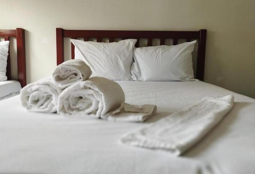 اتاق استاندارد سه نفره, Novohotel Express