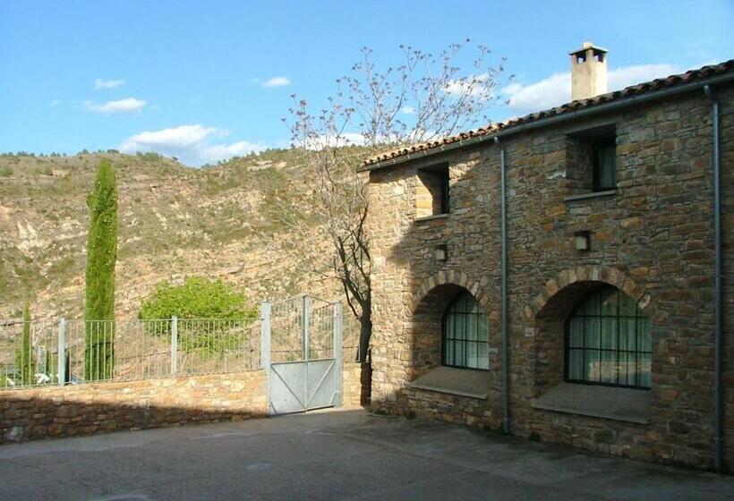 １ベッドルームハウス, Rectoria De Claverol