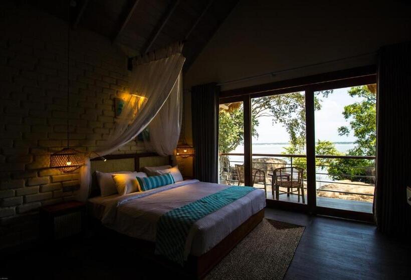 Номер Стандарт с Балконом, Oruwa Boutique Villas