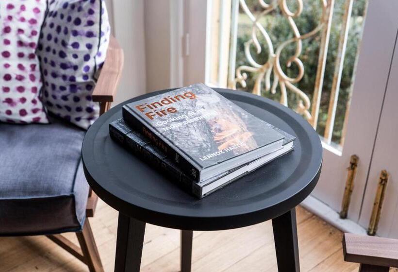 Дом 1 Спальня, Mona Farm