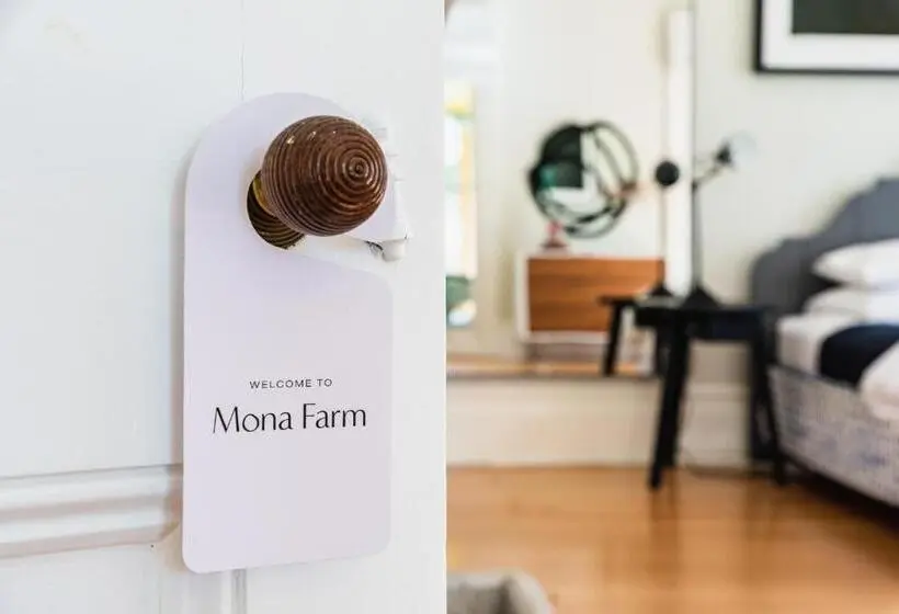 １ベッドルームハウス, Mona Farm