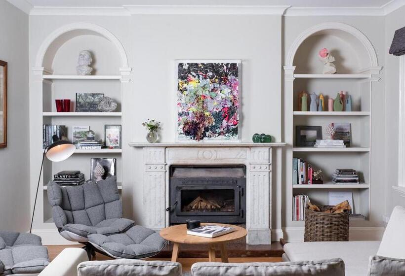 Дом 1 Спальня, Mona Farm