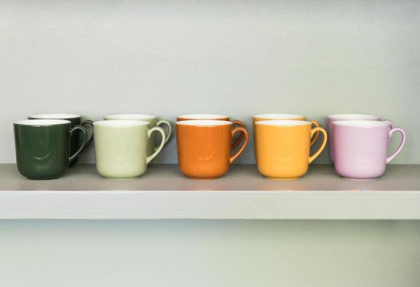 Дом 1 Спальня, Mona Farm