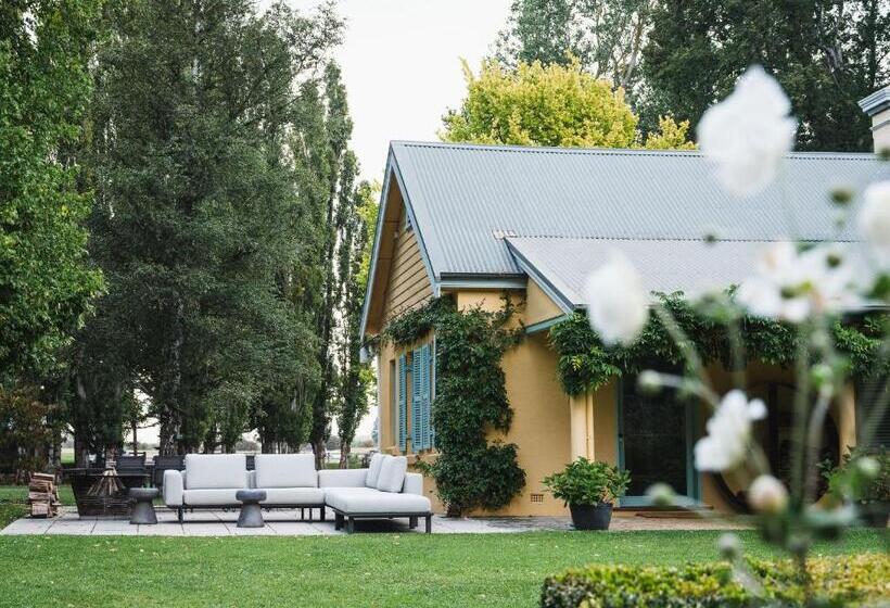 Дом 1 Спальня, Mona Farm