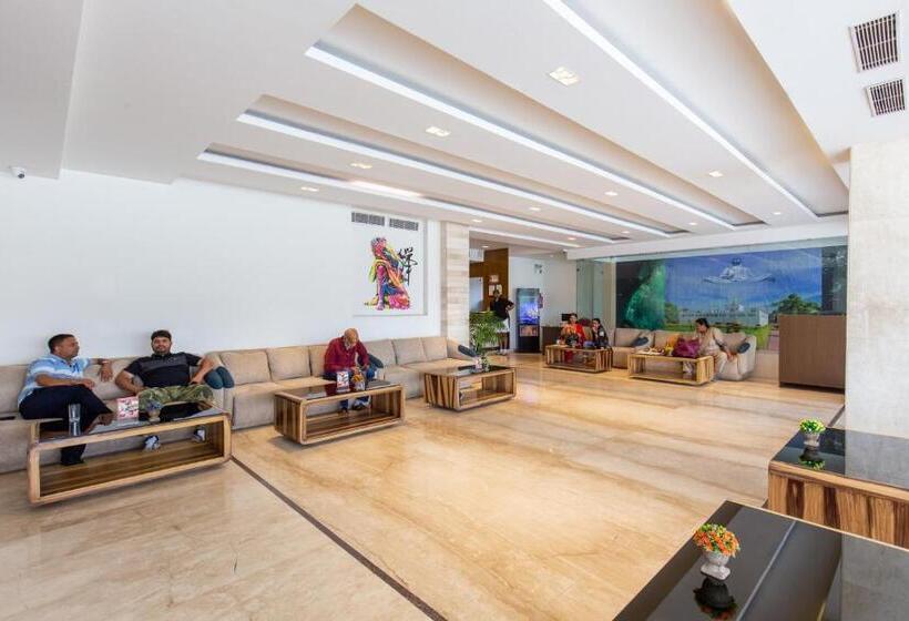 سوییت جونیور, Mourya