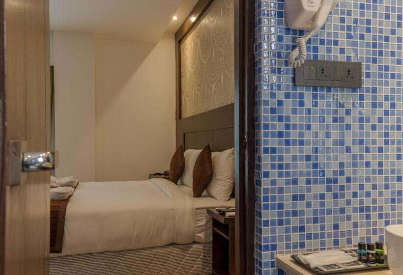 سوییت جونیور, Mourya