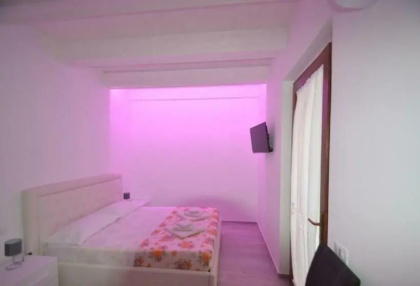 デラックスルーム, Onda Chiara B&b