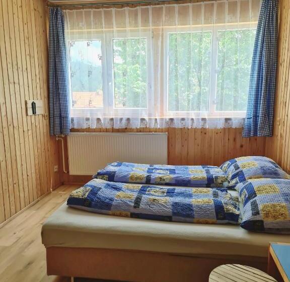 Négyágyas Standard Szoba, Chata Brian