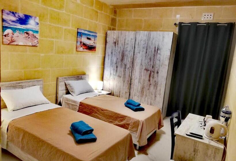 اتاق استاندارد با تراس, Fiftyfour West Boutique Living