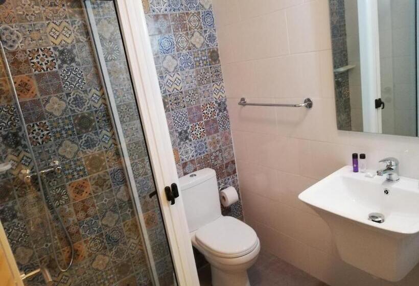 اتاق استاندارد با تراس, Fiftyfour West Boutique Living