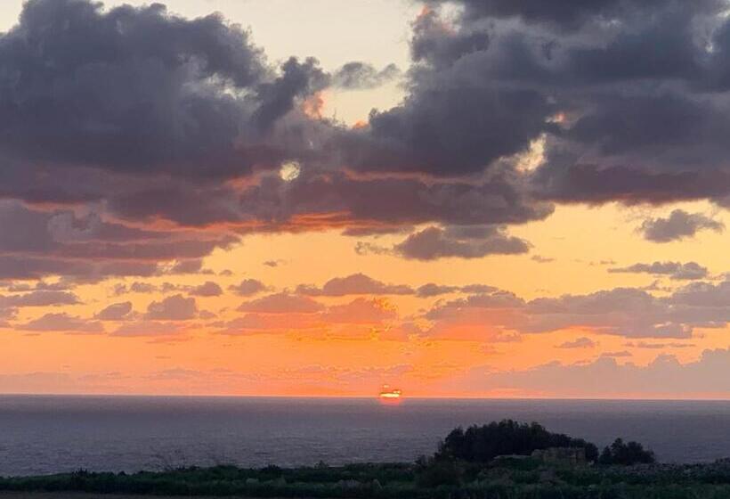 اتاق استاندارد با چشمانداز دریا, Fiftyfour West Boutique Living